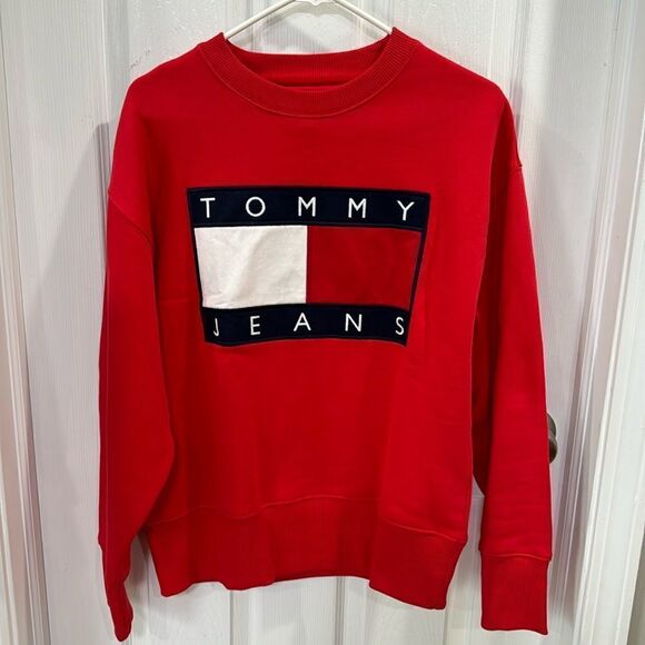 TOMMY HILFIGER CLASSIC CREWNECK SWEATSHIRT. - Picture 1 of 6